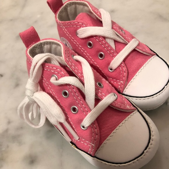 infant pink converse shoes